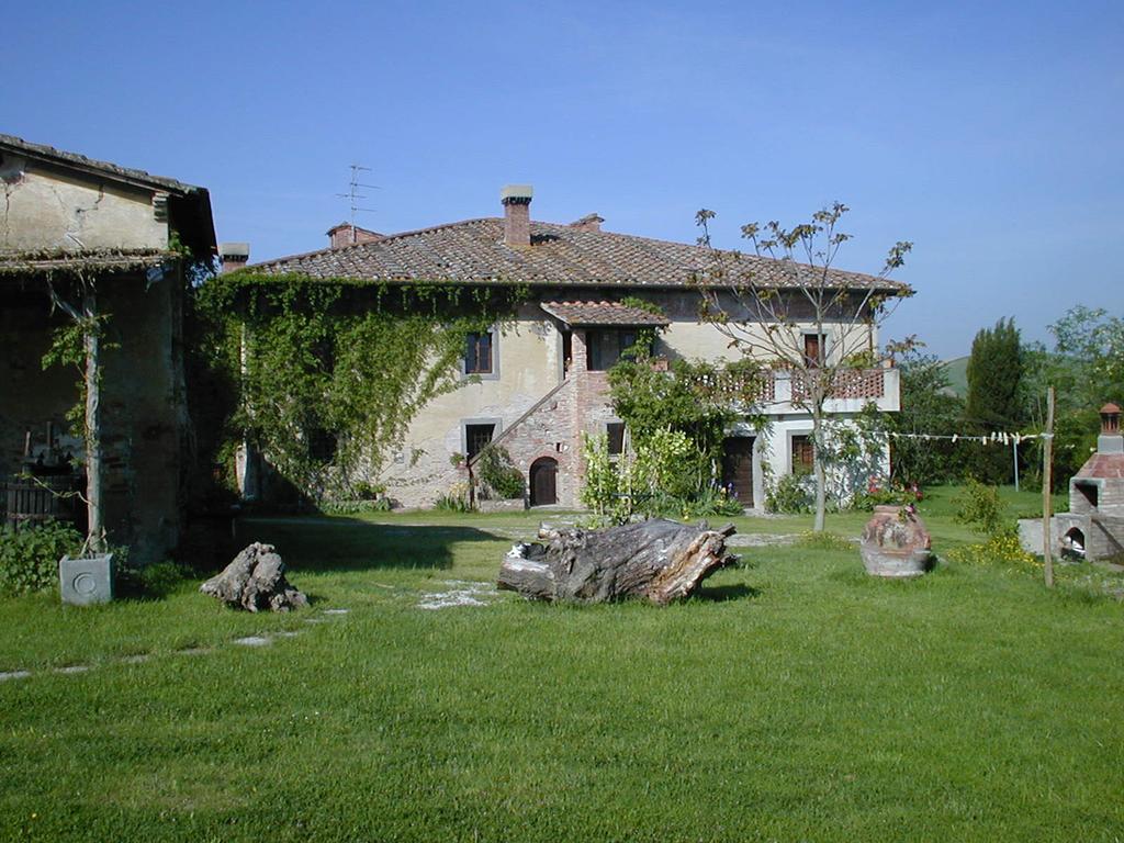 Agriturismo Poggio Ai Grilli Gambassi Terme Exterior photo