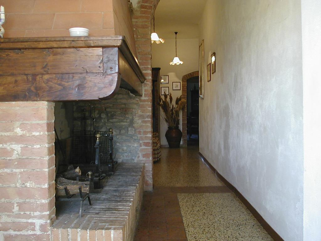 Agriturismo Poggio Ai Grilli Gambassi Terme Room photo