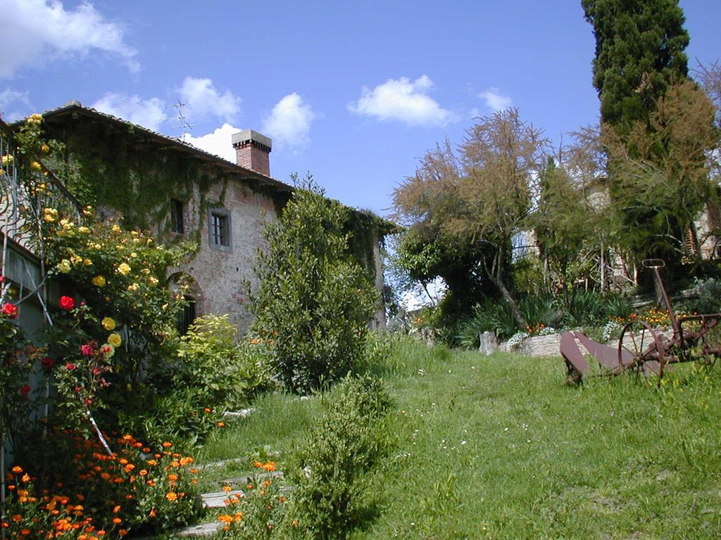 Agriturismo Poggio Ai Grilli Gambassi Terme Exterior photo