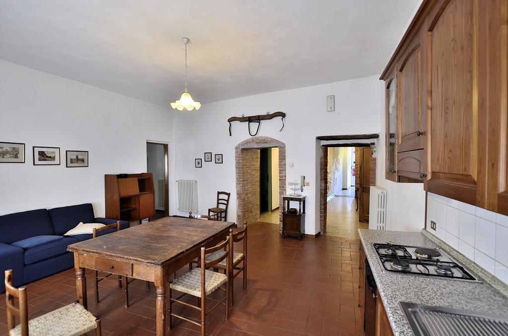 Agriturismo Poggio Ai Grilli Gambassi Terme Room photo